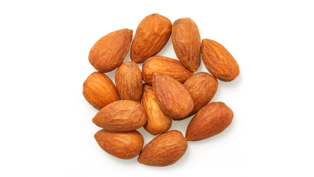 Almonds, Non GMO Canola oil.
This product may contain shell pieces.
May contain: Peanuts, Other tree nuts