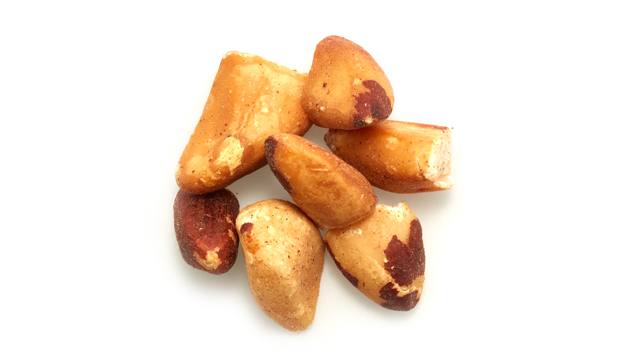 Organic brazil nuts.
May contain: Peanuts, Other tree nuts