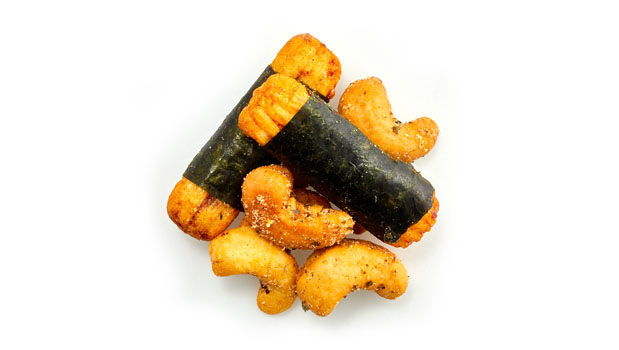 Cashews, Sushi Crackers [rice flour, soy sauce (soybean, wheat, salt, water), seaweed, sugar, tapioca starch], Seasoning (maltodextrin, salt, spices, orange peel, yeast extract, seaweed, gochugaru chile, paprika extract, orange juice concentrate, citric acid, natural flavor, silicon dioxide, sunflower oil), Non-GMO canola oil.May contains: other tree nuts, Sesame, Milk, Mustard, Sulphites, Egg, Fish
