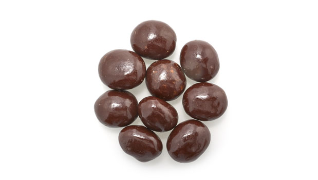Chocolat noir (sucre, chocolat non sucré, beurre de cacao, lécithine de soja), Grains de café torréfiés, Gomme laque, Eau filtrée, gomme d'acacia.