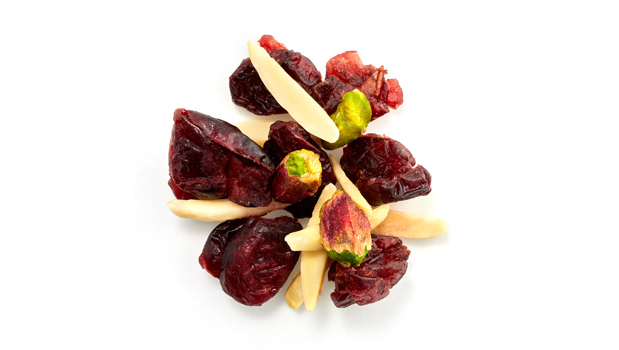 Canneberges (canneberges, sucre, huile de tournesol), Amandes, Pistaches.