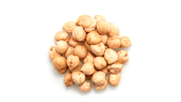 Organic chick peas.It is a raw agriculture product. Although it has been mechanically cleaned before packaging, some foreign material may be present. Sort and wash before using.